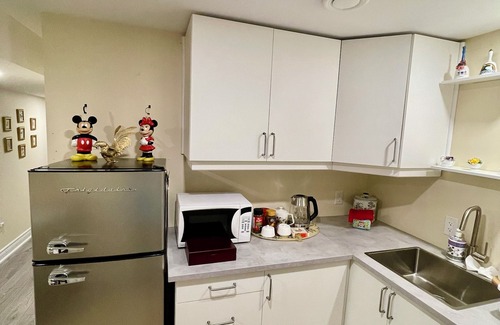 St. Davids Cama Y Desayuno | Charming B&B with WiFi/Kitchenette and AC in Marvelous Niagara-on-the-Lake