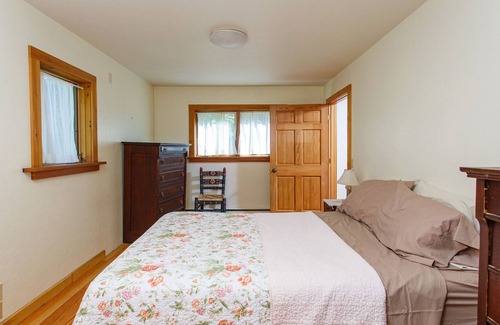 Baileys Harbor Cabina | Charming Baileys Hollow Cottage