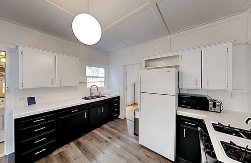 Morro Bay Casa | Charming Beach Cottage, 2 blocks from the water!