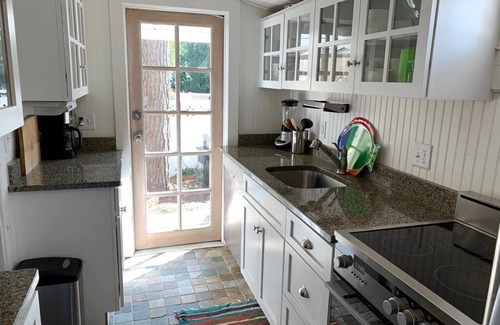 Dewey Beach Cabaña | Charming Beach Cottage 'Suits Me' – Steps to Boardwalk & Cozy Living Spaces!