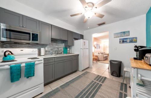 Indian Rocks Beach Apartamento | Charming Beach Villa B