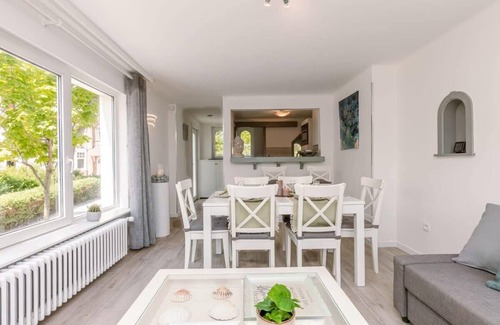 Duinbergen Casa | Charming beachside villa with private terrace