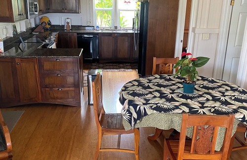 Lanai City Cabaña | Encantador, muy bien remodelado, Histórico Plantation Home
