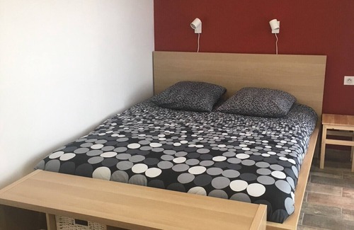 Antoingt Cama Y Desayuno | Charming bed & breakfast with WiFi in pleasant Antoingt