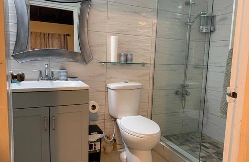 Arvonia Cama Y Desayuno | Charming bed & breakfast with 2 bedrooms and AC in lovely Arvonia