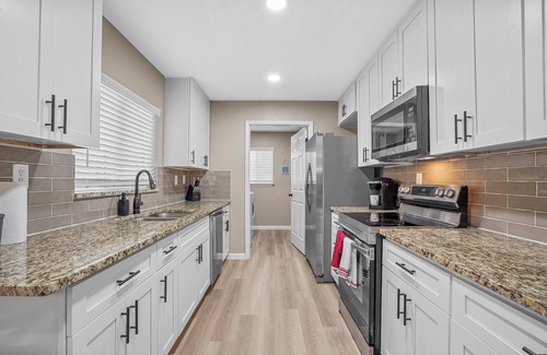 Bedford Casa | Charming Bedford 4BR Gameroom