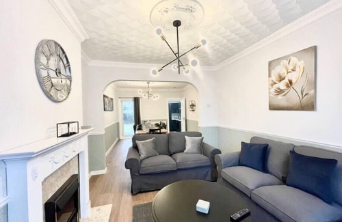 Bristol Casa | Charming Bedminster Home - Sleeps 8