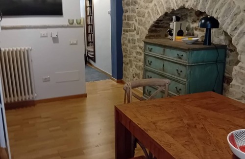 Gualdo Cattaneo Apartamento | Charming boutique apartment in the heart of Umbrian wine country.