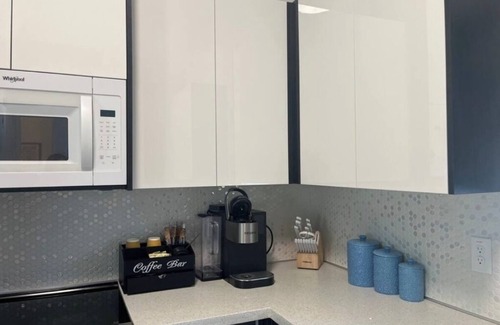 McAllen Casa | Charming Brand New 3-bedroom townhome in between Mission and McAllen area.