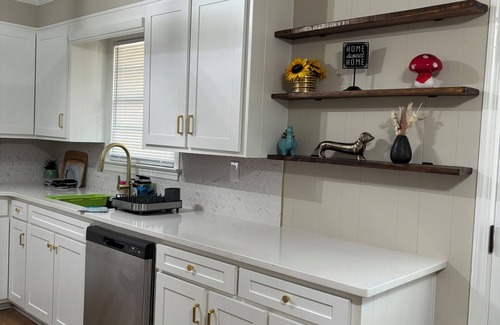 Florence Casa | Charming Brand NEW 3B/2bathroom house closed by to all shopping and MUSC