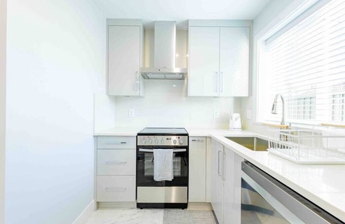 Sunset Casa | Charming & Brand-New near Restaurants & Transport