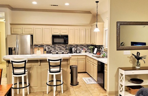 South Baton Rouge Casa | Charming & Bright 4BR Home near L'Auberge, LSU & Downtown!