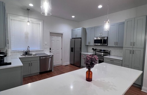 Grand Boulevard Casa | Charming Bronzeville Oasis