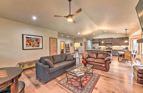 Buena Vista Casa | Buena Vista Home w / Central AC, 1 cuadra de Main St