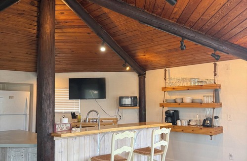 Kill Devil Hills Casa | Charming Bungalow in the heart of KDH