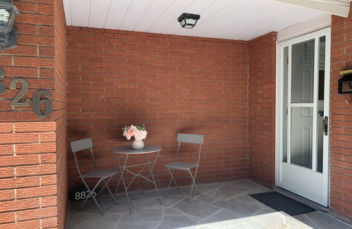 Chippawa Casa | Charming bungalow Retreat in Chippawa Niagara Fall