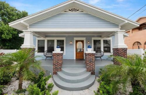 Tampa Casa | Charming Bungalow in Tampa