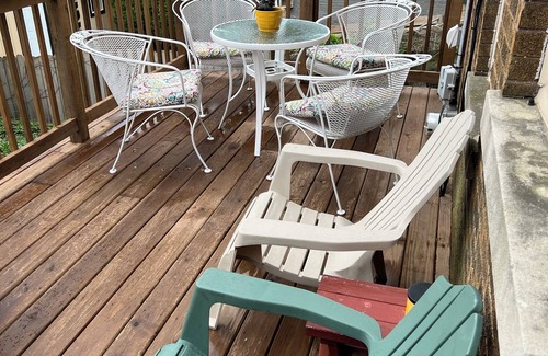 Bay View Casa | Charming Bungalow / ❤️ of Bay View / Parking - Central Air - Deck - Washer/Dryer