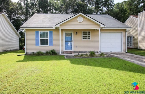 Richmond Hill Casa | Charming Bungalow, Pets+Short Drive to Savannah