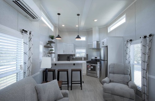 Hamilton Cabina | Charming cabin 14 in Hamilton with AC - perfect for a cozy getaway