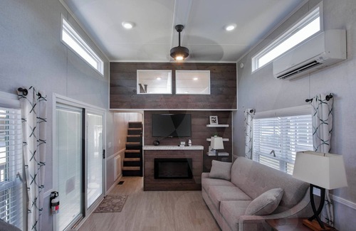 Hamilton Cabina | Charming cabin 14 in Hamilton with AC - perfect for a cozy getaway