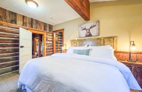 Island Park Casa | Charming Cabin, 20 Min To Yellowstone, Lake Views
