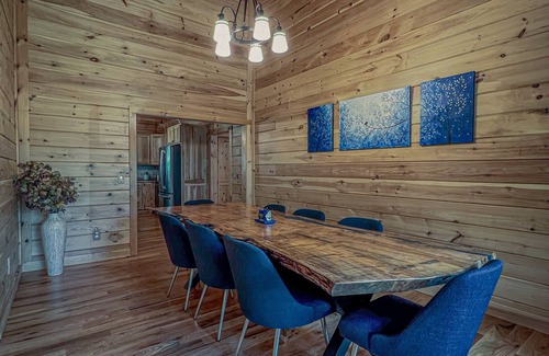 Watertown Cabina | Charming Cabin 3BR/3BA-Family & Pet Friendly!