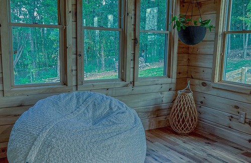 Watertown Cabina | Charming Cabin 3BR/3BA-Family & Pet Friendly!