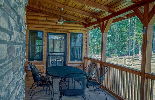 Watertown Cabina | Charming Cabin 3BR/3BA-Family & Pet Friendly!