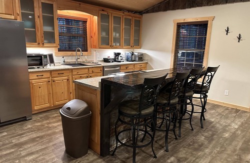 Mentone Cabina | Charming Cabin Getaway: Where Rustic Meets Remarkable