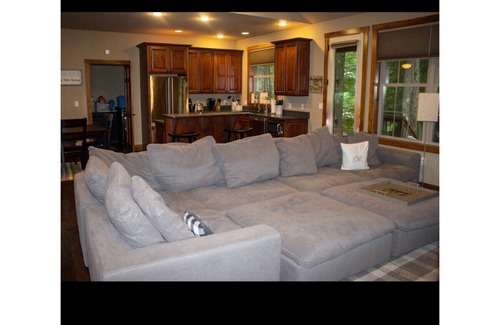 Swanton Casa | Charming Cabin in Deep Creek
