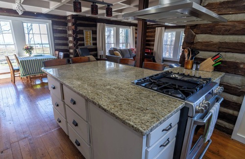Rising Fawn Cabina | Charming Cabin in Rising Fawn with AC, WiFi and outdoor space