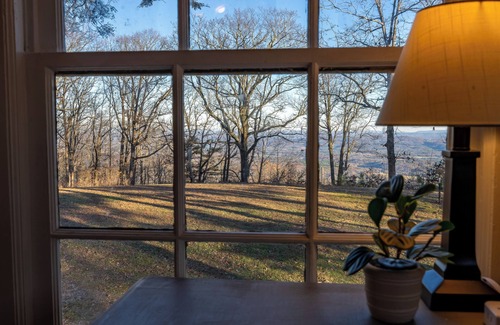 Rising Fawn Cabina | Charming Cabin in Rising Fawn with AC, WiFi and outdoor space