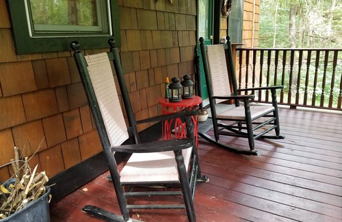 Bakerton Cabina | Charming Cabin in the Woods with River Access