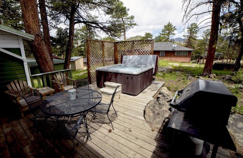 Estes Park Cabina | Charming Cabin, Next To National Park 3 Bedroom Cabin - #20-NCD0297