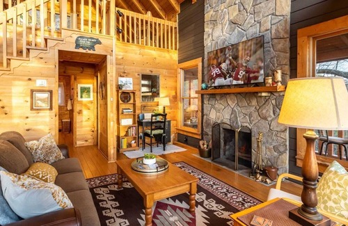 Purlear Cabina | Charming Cabin On 9 Acres & Near Waterfall
