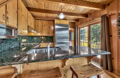 Tahoma Cabina | Charming cabin on the Lake!