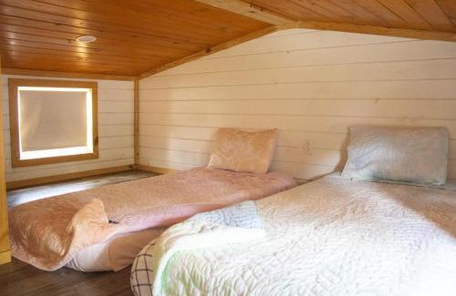 Fidelity Chalet De Esquí | Charming Cabin - Pondview - Hot Tub