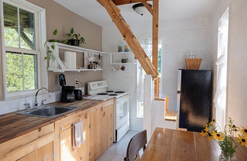 Decatur Cabina | Charming cabin with AC near Decatur