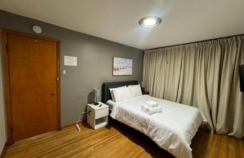 Niagara Falls Casa | Charming Cape Cod Bungalow at Niagara Falls, NY!