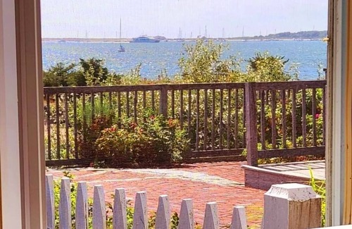 West Yarmouth Cabaña | Charming Cape Cod Waterfront Cottage Perfect for 2! 1 minute walk to the beach!