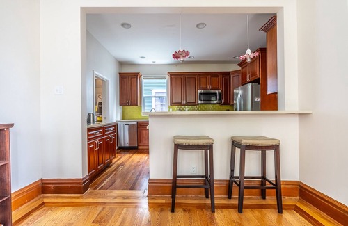 Miller Park Casa | Charming Capitol Hill Craftsman