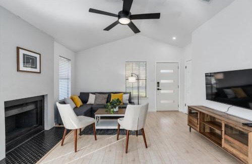 Greenslopes At Lake Creek Casa | Charming casa near historic Downtown, Kalahari etc