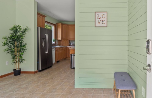Saugerties Casa | Charming Catskills Mountain Retreat w/ Hot Tub