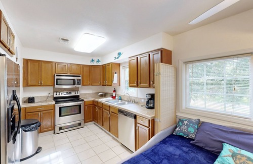 Pass Christian Casa | Charming centrally located fish camp w/ dock and outside area
