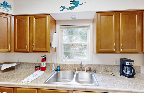 Pass Christian Casa | Charming centrally located fish camp w/ dock and outside area