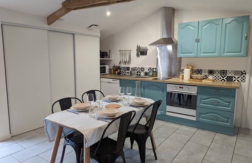 Aunac-sur-Charente Cabaña | Casa rural con jardín, piscina climatizada, cerca de comercios, en Aunac-sur-Charente