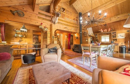 Grandhan Casa | Chalet en Durbuy, cerca del valle de la aventura.
