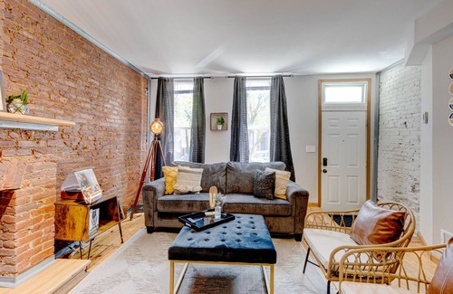 Federal Hill Casa | Charming Charlies is the best of Baltimore in Federal Hill!
