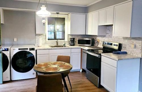 Charlotte Casa | Charming Charlotte city Vacation Home
